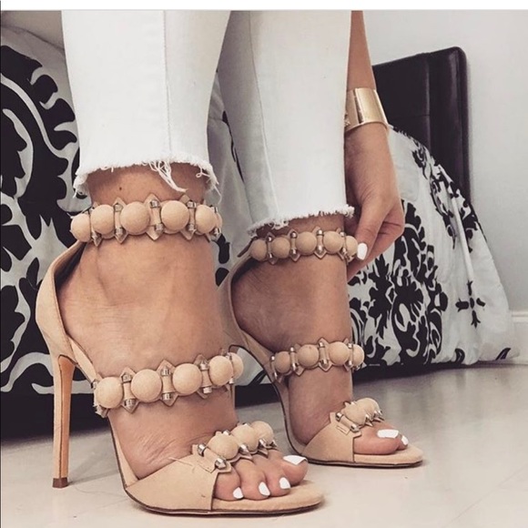 Liliana Shoes - 💥HOST PICK💥Liliana Suede Veau Bombé Sandal